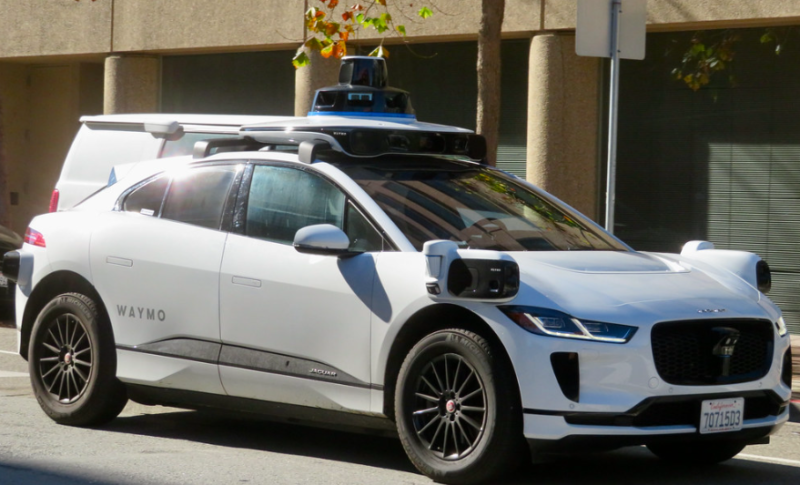 Гугл вкладывается в автономные транспортные средства